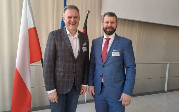 Polski prezydent Krzysztof Soska i niemiecki prezydent Euroregionu Pomerania Michael Sack (od lewej do prawej)